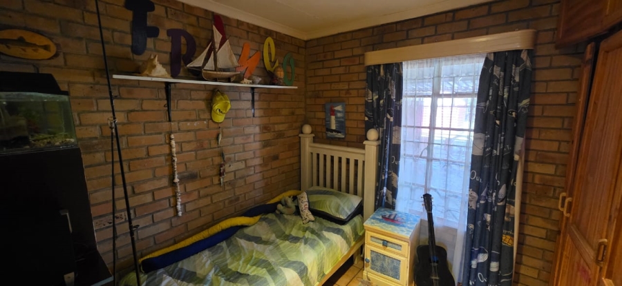 5 Bedroom Property for Sale in Vaal Park North West